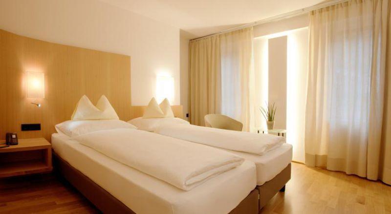 Hotel Maximilian 4*