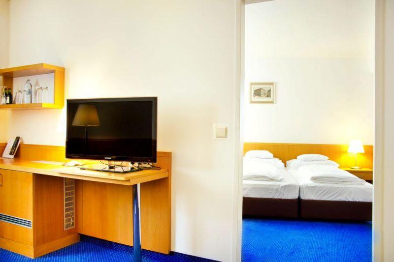 Hotel & Palais Strudlhof 4*