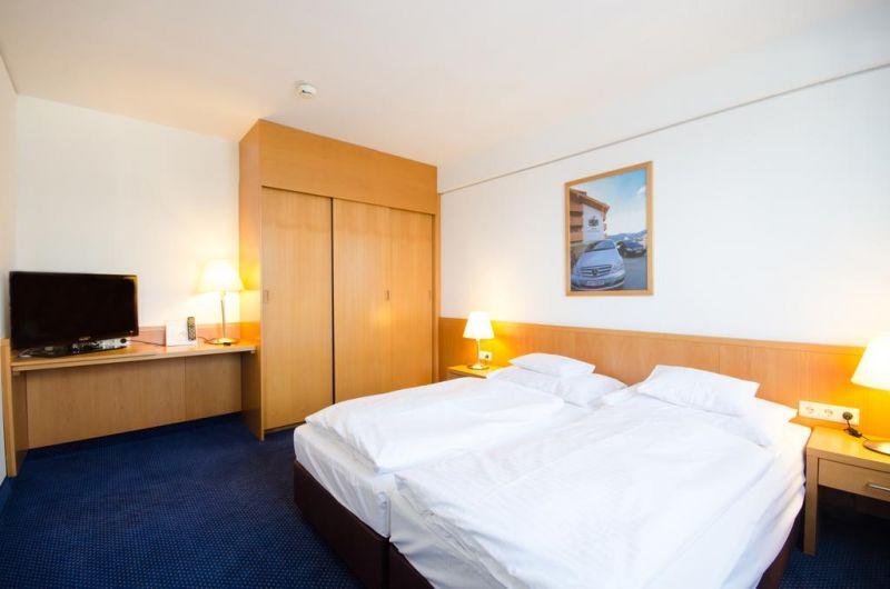 Hotel & Palais Strudlhof 4*