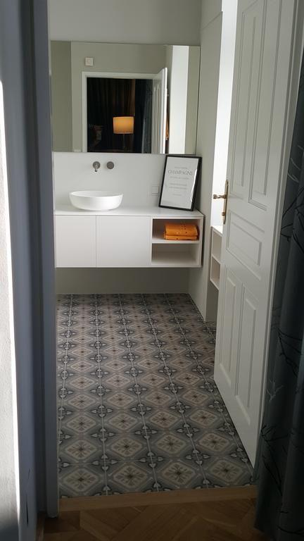 Kugel Hotel 3*