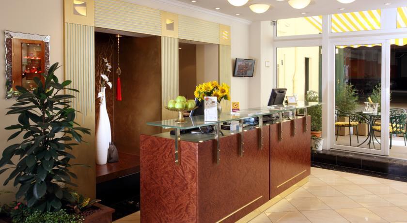 Mercure Secession 4*