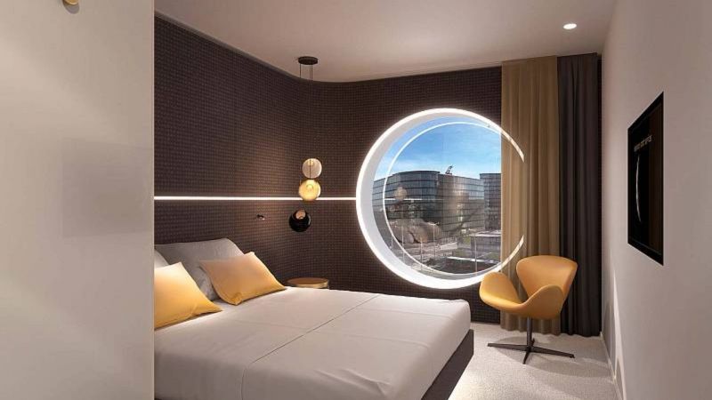 Mooons Hotel 4*
