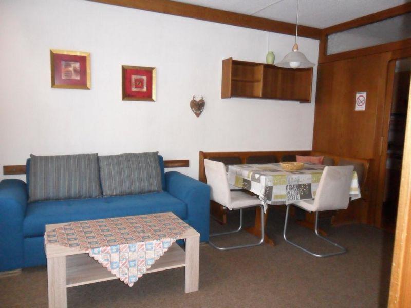 Roemerhof Apts 3*