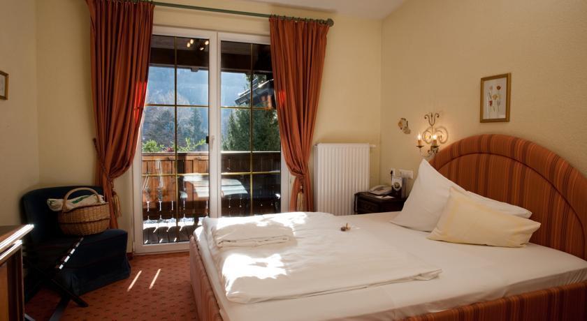 Romantikhotel Seefischer Am See 4*