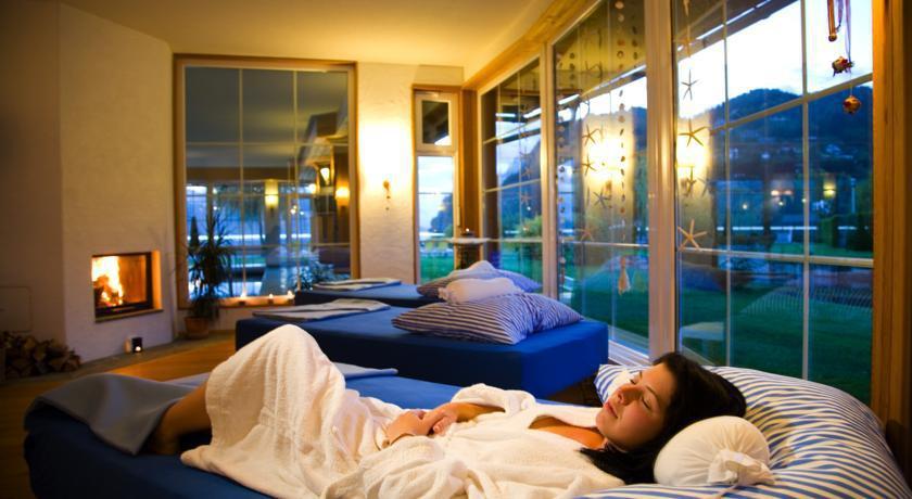 Romantikhotel Seefischer Am See 4*