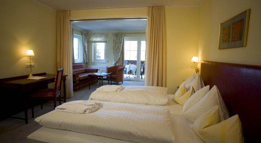 Romantikhotel Seefischer Am See 4*