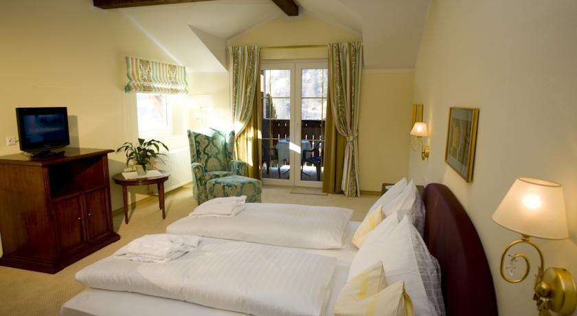 Romantikhotel Seefischer Am See 4*