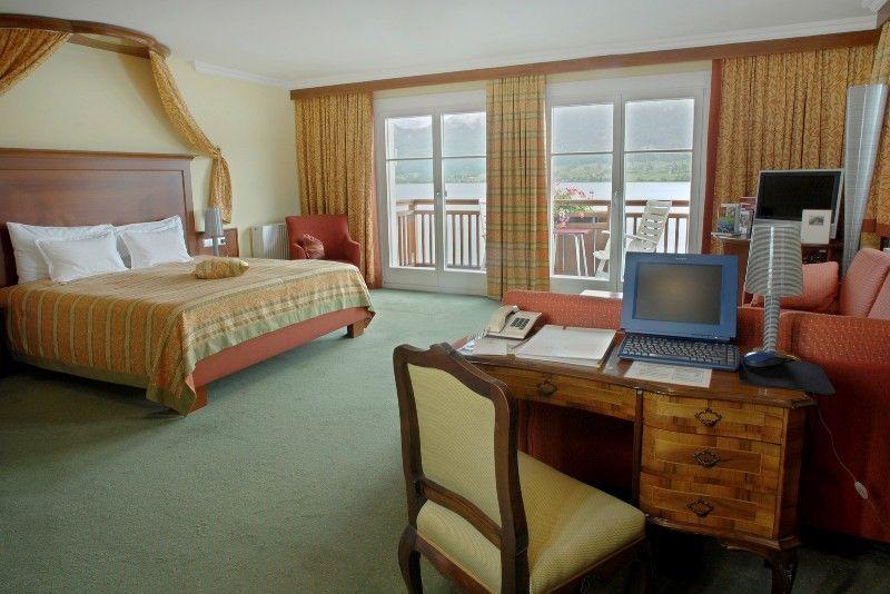 Romantikhotel Weissen Roessl 4*