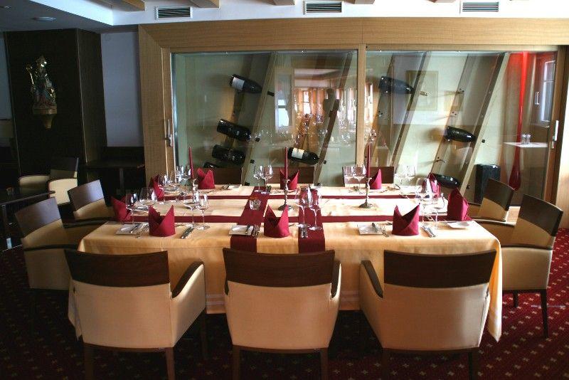 Romantikhotel Weissen Roessl 4*