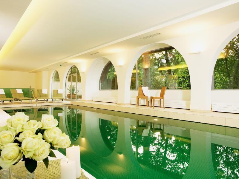 Schloss Weikersdorf 4*