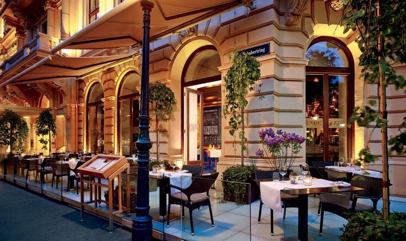 The Ritz Carlton 5*