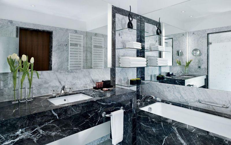 The Ritz Carlton 5*