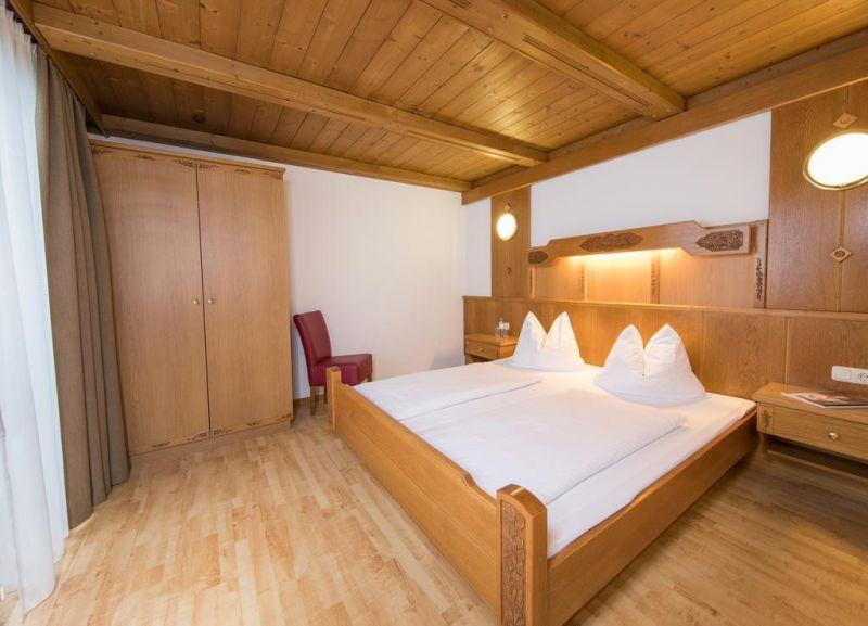 Toni Apartments 4*
