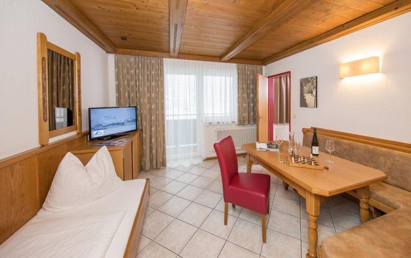 Toni Apartments 4*