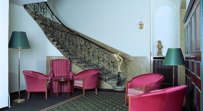 Tourotel Mariahilf 4*