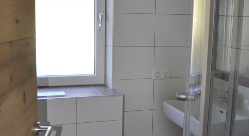 Voithofer Apt 2*