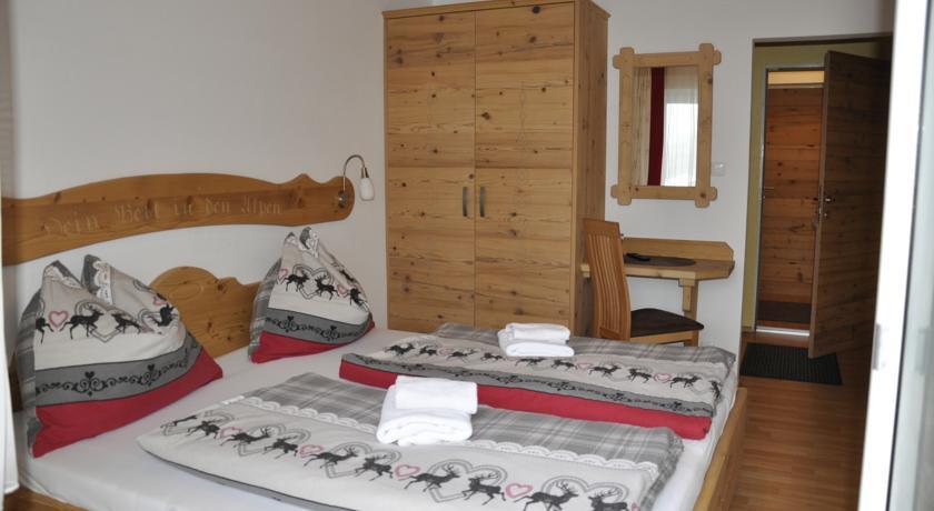 Voithofer Apt 2*