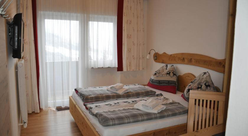 Voithofer Apt 2*