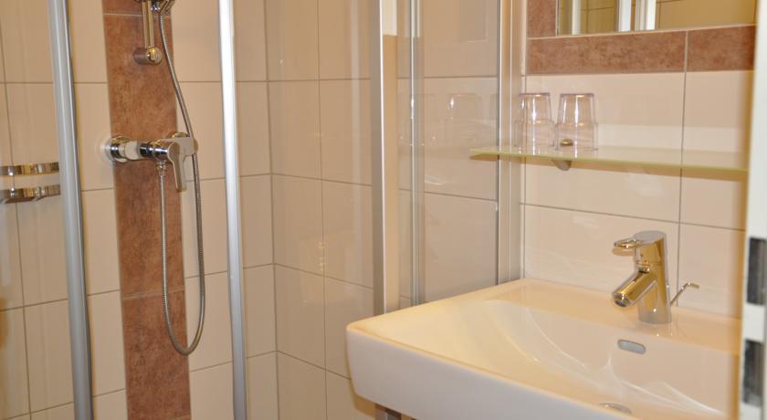Voithofer Apt 2*