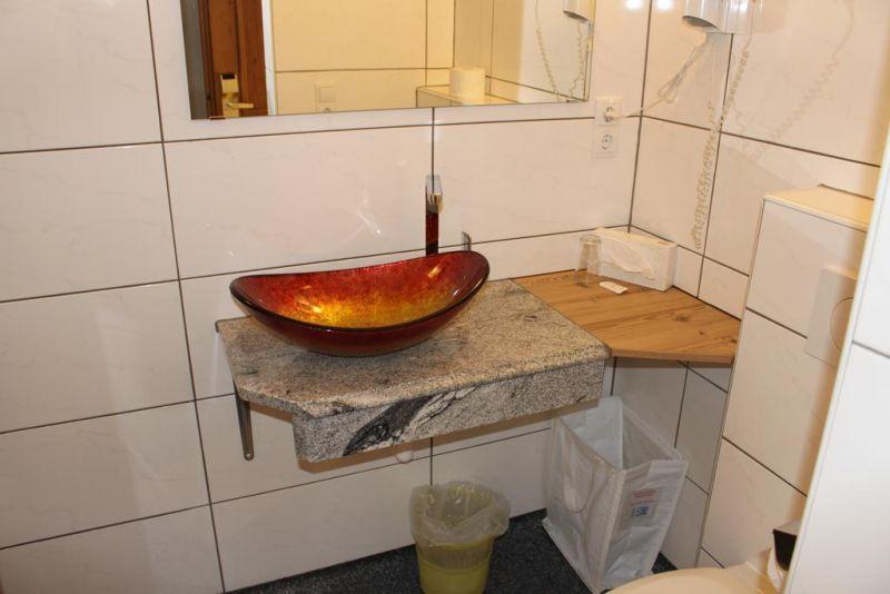 Zellerstuben 3*