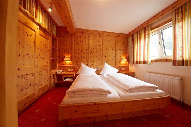 Zur Dorfschmiede 4*