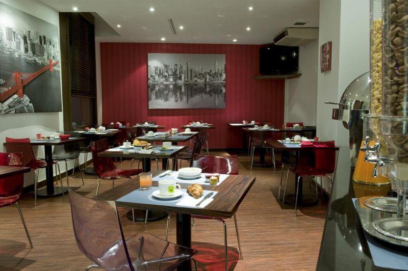 Adagio La Defense Esplanade 3*