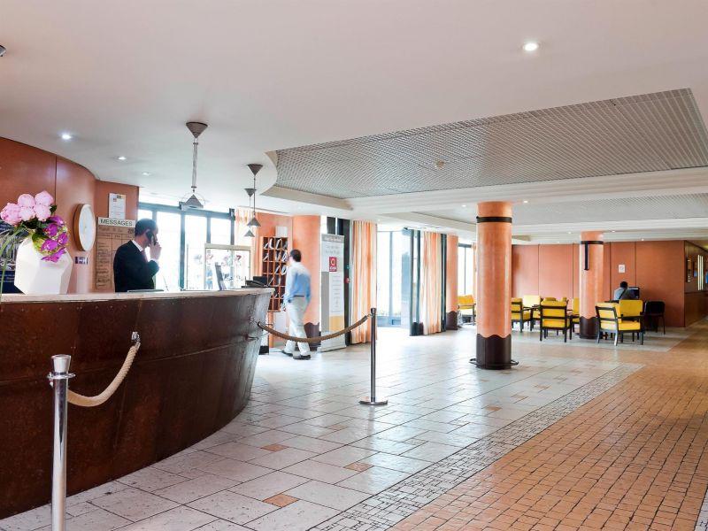 Adagio Porte De Versailles 3*