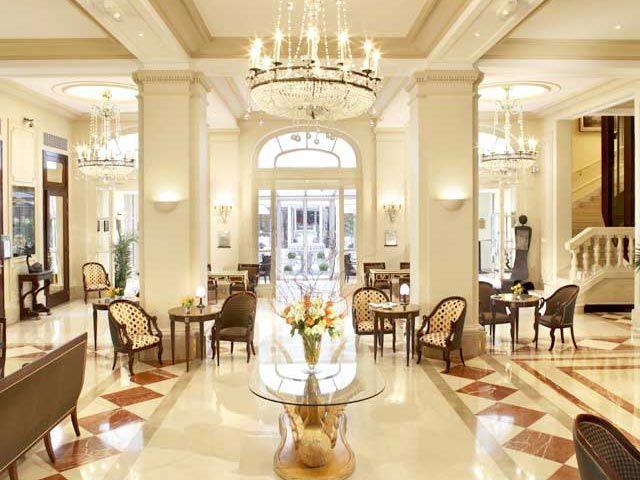 California Champs Elysees 4*