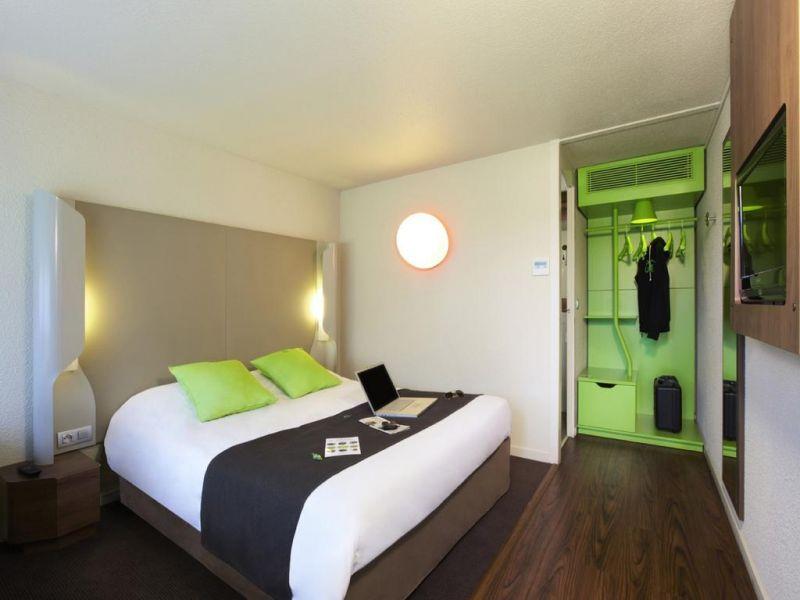 Campanile Taverny 3*