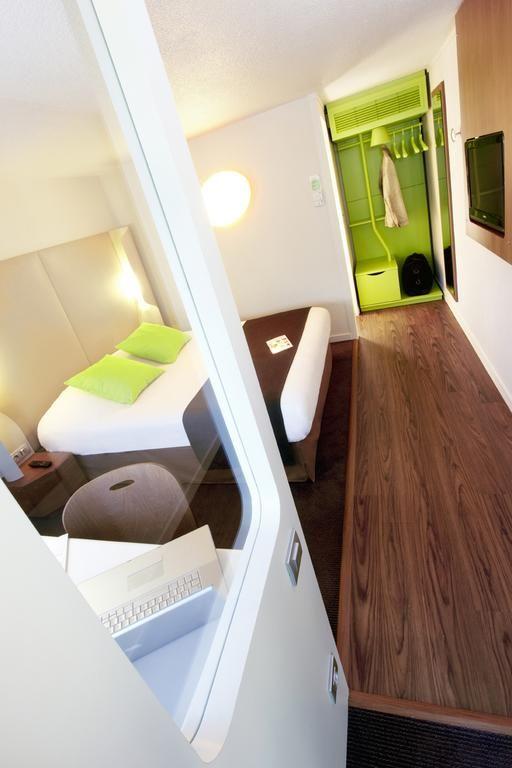 Campanile Taverny 3*