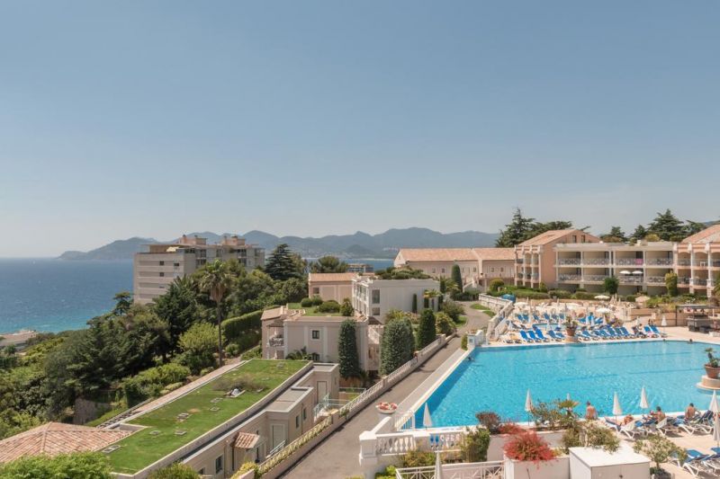 Cannes Villa Francia 3*