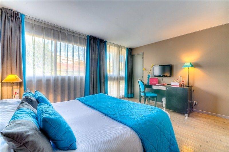 Cezanne 4*