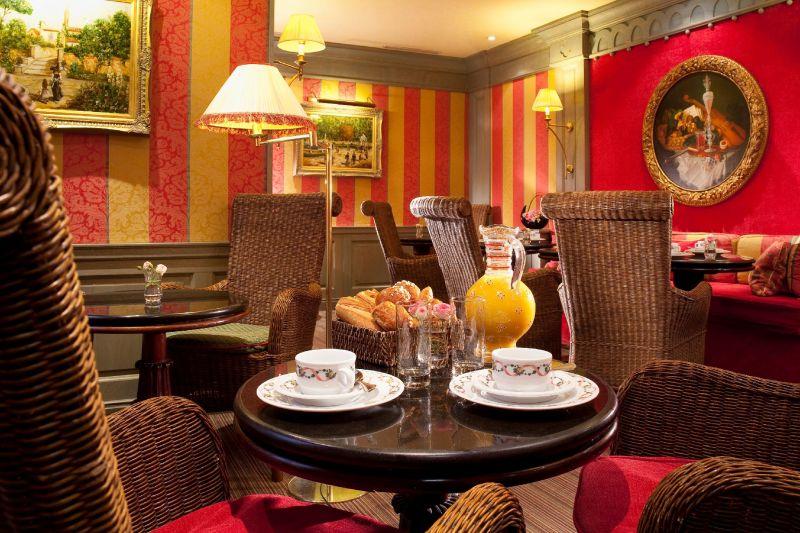 Chambiges Elysees 4*
