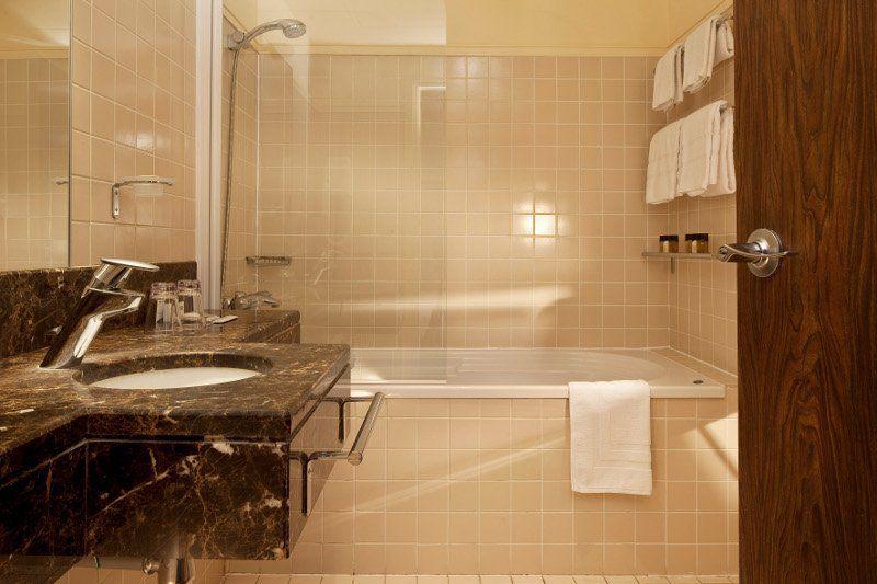 Clarion Collection Opera Pavillon 4*