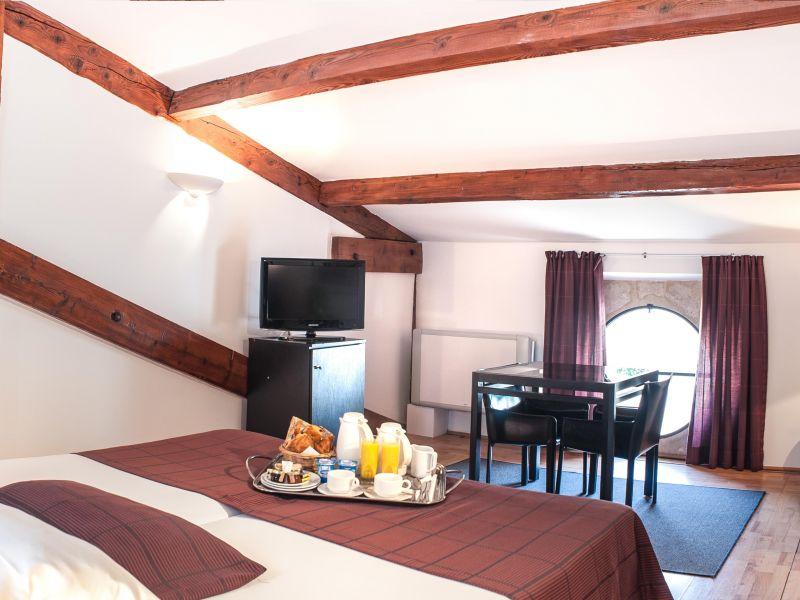Cloitre Saint Louis 4*
