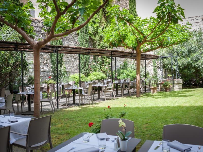 Cloitre Saint Louis 4*