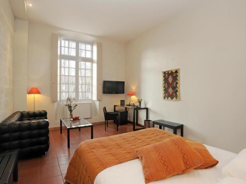 Cloitre Saint Louis 4*