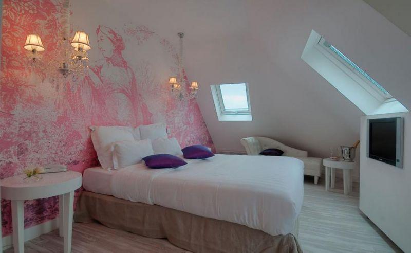 Cluny Square 3*