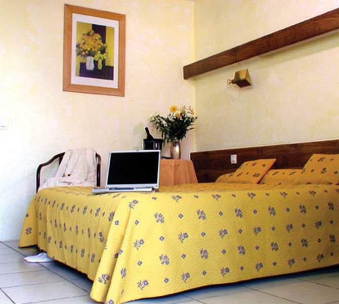 Comfort Hotel Galaxie 3*