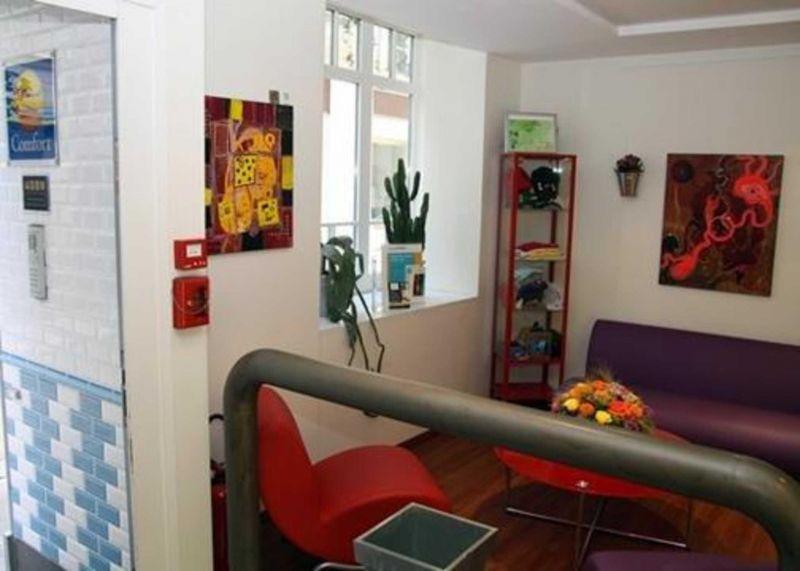 Comfort Hotel Paris La Fayette 2*