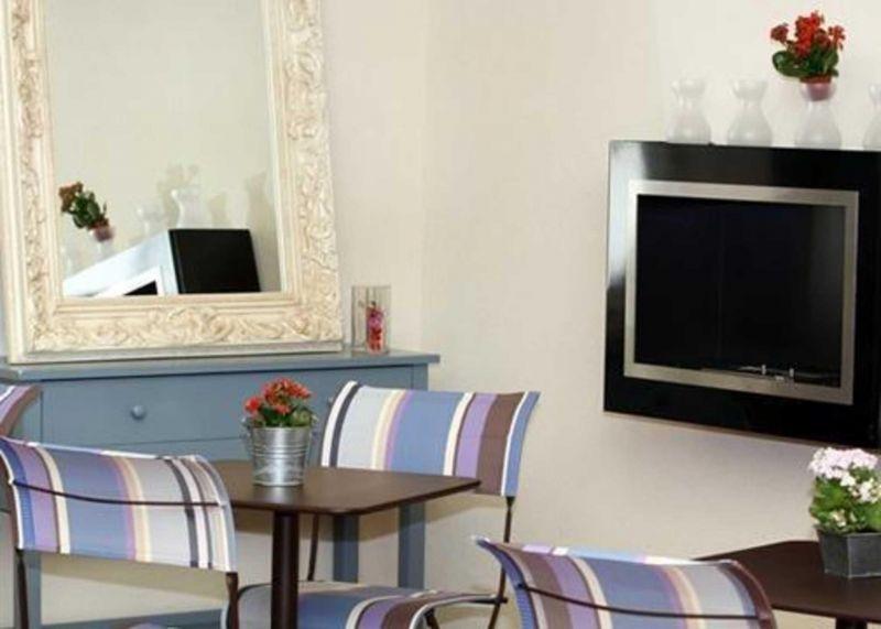 Comfort Hotel Paris La Fayette 2*