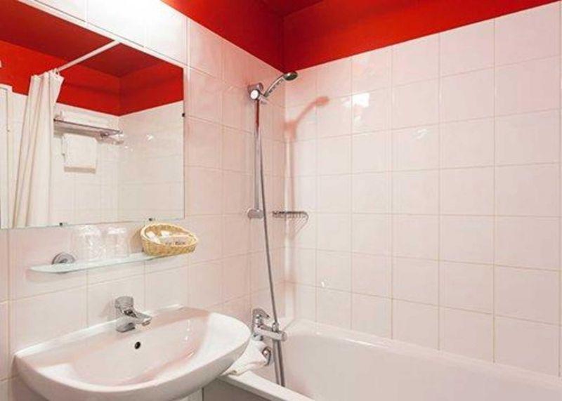 Comfort Hotel Paris La Fayette 2*