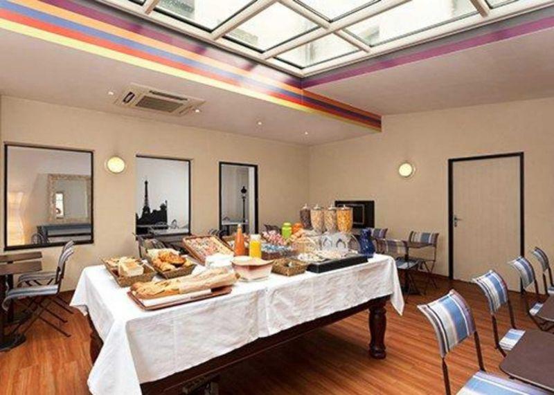 Comfort Hotel Paris La Fayette 2*