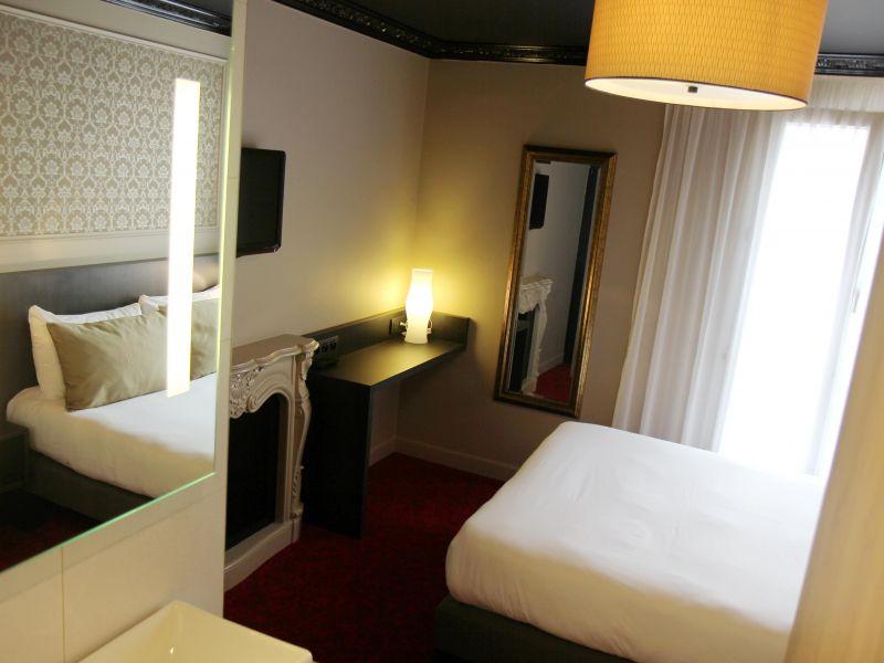 Bw Le Montmartre Saint Pierre (Ex. Comfort Hotel Saint Pierre) 2*