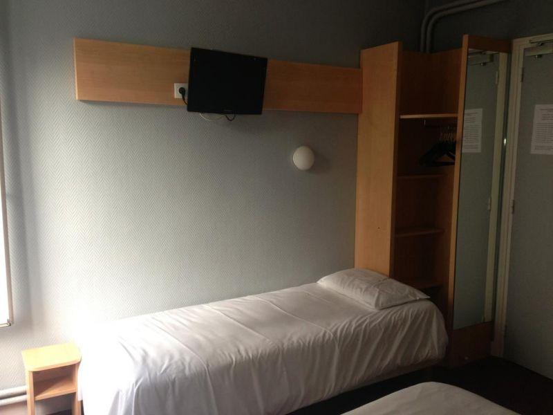 D'Anjou Levallois Perret 2*