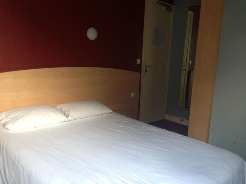 D'Anjou Levallois Perret 2*