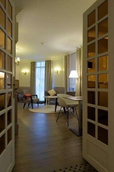 De Sevigne 3*