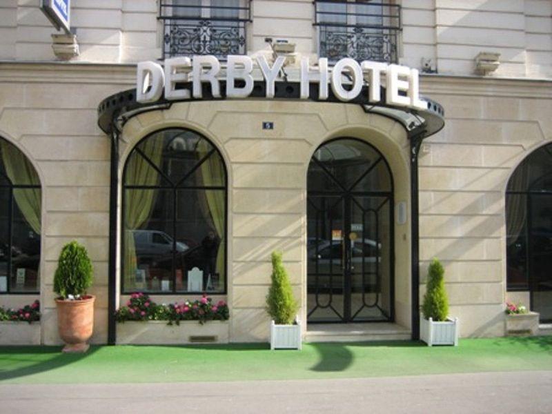 Derby Eiffel 3*
