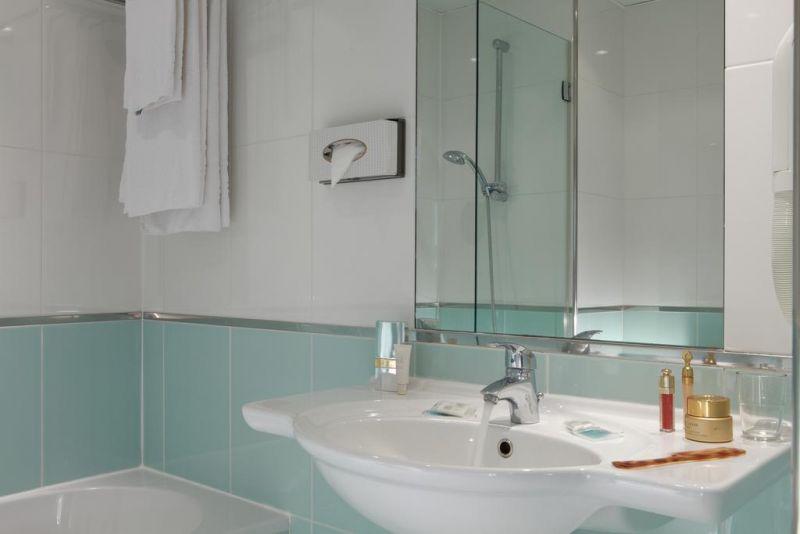 Espace Champerret 3*