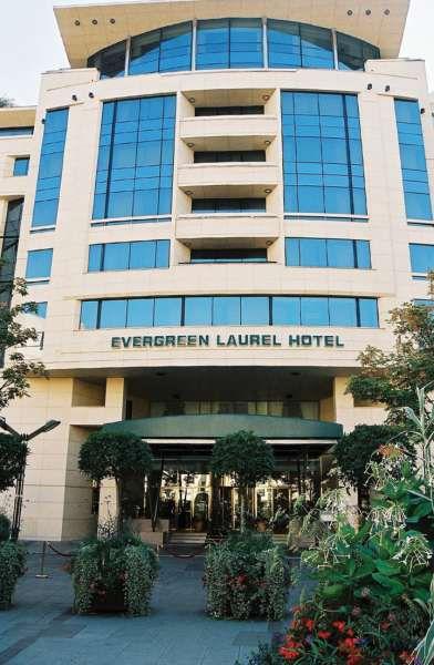 Evergreen Laurel 4*